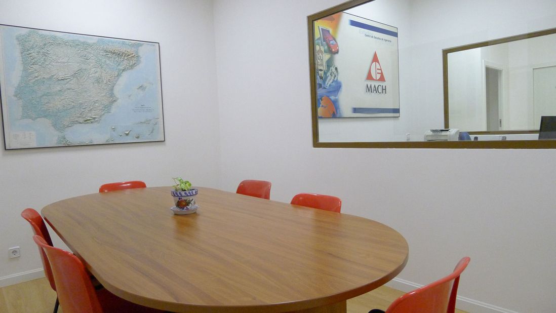 Instalaciones de Academia Mach
